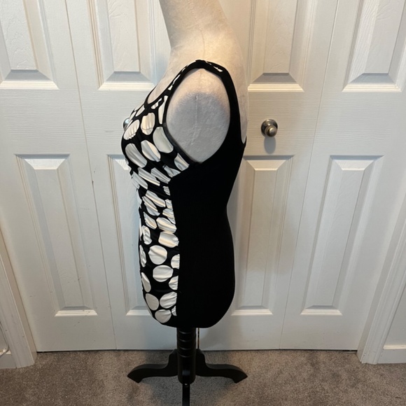 Bebe size S sleeves top - Picture 4 of 9